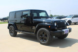 Used 2015 Jeep Wrangler Unlimited Sahara w/ Connectivity Group image 4