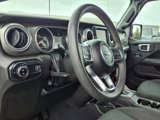 Used 2023 Jeep Gladiator Overland image 4