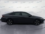 Used 2023 Hyundai Elantra SEL w/ Convenience Package image 5
