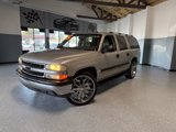 Used 2005 Chevrolet Suburban LS image 3
