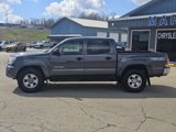 Used 2015 Toyota Tacoma 4x4 Double Cab image 2