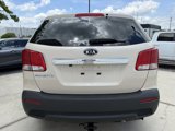 Used 2011 Kia Sorento LX w/ Convenience Pkg image 3