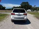 Used 2021 Jeep Grand Cherokee Laredo image 4