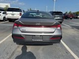 Used 2024 Hyundai Elantra SEL image 4