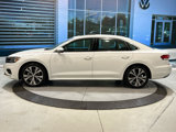 Used 2021 Volkswagen Passat 2.0T SE w/ Luggage Net & Mats Package image 4
