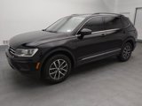 Used 2020 Volkswagen Tiguan SE w/ Panoramic Sunroof Package image 2