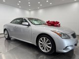 Used 2014 INFINITI Q60 Convertible w/ Premium Package image 2