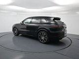 Certified 2020 Porsche Cayenne Turbo image 3