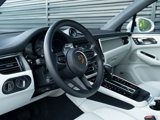 Used 2022 Porsche Macan S image 4
