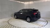 Used 2022 GMC Terrain SLE w/ Driver Convenience Package image 6