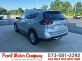 Used 2017 Nissan Rogue SV w/ SV Premium Package image 6