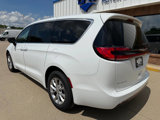 Used 2024 Chrysler Pacifica Touring-L image 4