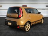 Used 2015 Kia Soul + image 6