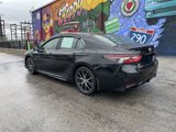 Used 2022 Toyota Camry SE image 3