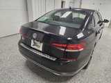 Used 2022 Volkswagen Passat 2.0T SE image 4
