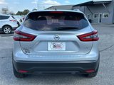 Used 2021 Nissan Rogue Sport SV image 3