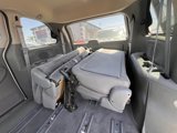 Used 2005 Chrysler Town & Country image 6