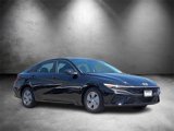 New 2025 Hyundai Elantra SE image 2