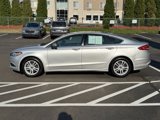 Used 2018 Ford Fusion SE image 3