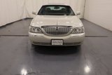 Used 2004 Lincoln Town Car Ultimate image 3