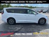 Used 2019 Chrysler Pacifica Touring-L Plus image 5