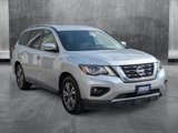 Used 2019 Nissan Pathfinder SV image 3