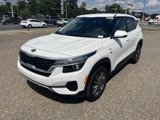 Used 2021 Kia Seltos LX image 2