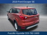 Used 2019 Ford Escape SE image 5