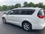 Used 2017 Chrysler Pacifica Touring-L Plus image 6