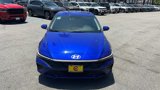 Certified 2025 Hyundai Elantra SE image 2