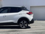 Used 2018 Nissan Kicks SV image 3