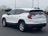 New 2024 GMC Terrain SLE image 5