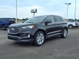 Used 2022 Ford Edge Titanium image 3