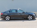 Used 2019 Honda Accord Touring image 2