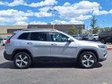 Used 2019 Jeep Cherokee Limited image 2