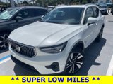 Used 2023 Volvo XC40 B5 Ultimate image 2