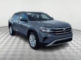 Used 2021 Volkswagen Atlas Cross Sport SE w/ Panoramic Sunroof Package image 2