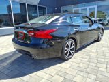 Used 2017 Nissan Maxima Platinum image 3