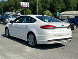 Used 2017 Ford Fusion SE w/ Fusion SE Technology Package image 5