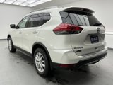 Used 2017 Nissan Rogue SV image 6