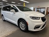 Used 2022 Chrysler Pacifica Touring-L image 4