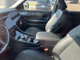 New 2025 Jeep Grand Cherokee L Altitude image 4