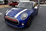 Used 2019 MINI Cooper 2-Door Hardtop image 2
