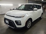 Used 2022 Kia Soul LX image 2