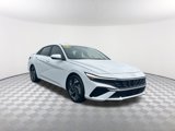 Used 2024 Hyundai Elantra SEL w/ Convenience Package image 4