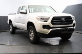 Used 2017 Toyota Tacoma SR image 2