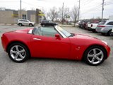 Used 2006 Pontiac Solstice Convertible w/ Premium Package image 2