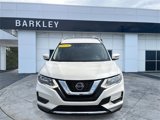 Used 2019 Nissan Rogue SV image 2
