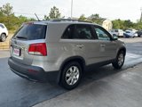 Used 2012 Kia Sorento LX w/ Convenience Pkg image 5