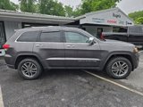 Used 2020 Jeep Grand Cherokee Limited w/ Luxury Group II image 3